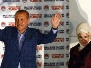 ตุรกีสั่งคุก หญิงชูนิ้วกลางให้ แอร์โดอาน ปธน ตุรกี