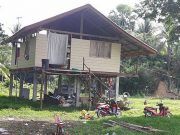 พี่ชายโวย บ้านน้องสาวถูกบุกค้นกลางดึก แถมเจอขู่ยิงใส่ โชคดีตื่นตะโกนบอกทัน