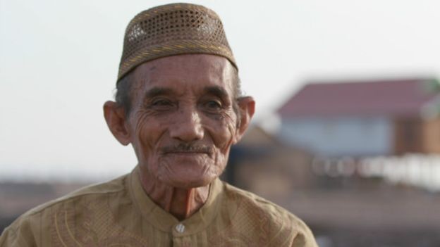 มากาดียะฮ์ กล่าวว่า บรรพบุรุษของเขาดั้งเดิมเป็นชนเผ่าบาโจจากทางตอนใต้สุลาเวศี ภาพ BBC INDONESIA