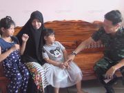 แม่ทัพ 4 ลงพื้นที่ให้กำลังใจครอบครัวทหารเหยื่อระเบิด 6 ศพที่ทุ่งยางแดง ก่อนวันฮารีรายอ