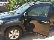 คนร้ายกระหน่ำยิงชาวบ้านในรถยนต์ขณะกลับบ้านพัก เจ็บ 2 ราย