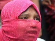 ใครผลักดันโรฮิงยาผันตัวสุดโต่ง ก่อตั้งกองกำลังติดอาวุธสู้กองทัพพม่า