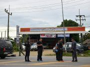 คืบหน้า!! เต็นท์รถเมืองนาทวี ล่าสุดพบถูกจอดทิ้งในสวนยางที่ปัตตานีอีกคัน