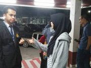 รอดหวุดหวิด! นศ.”ม.อ.ปัตตานี” ส.อ.ทหารพรานฉุนขับรถเฉี่ยวจยย.คว่ำชักปืนยิงมั่ว